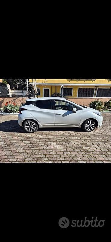 Usata Nissan Micra Tekna 90 CV (66 kW) 2017 Bianco Utilitaria
