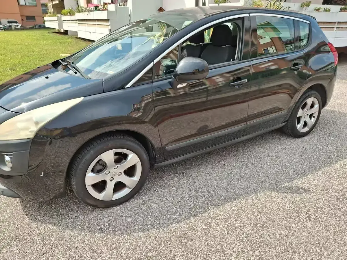 Usata Peugeot 3008 109 CV (80 kW) 2009 Nero Station wagon