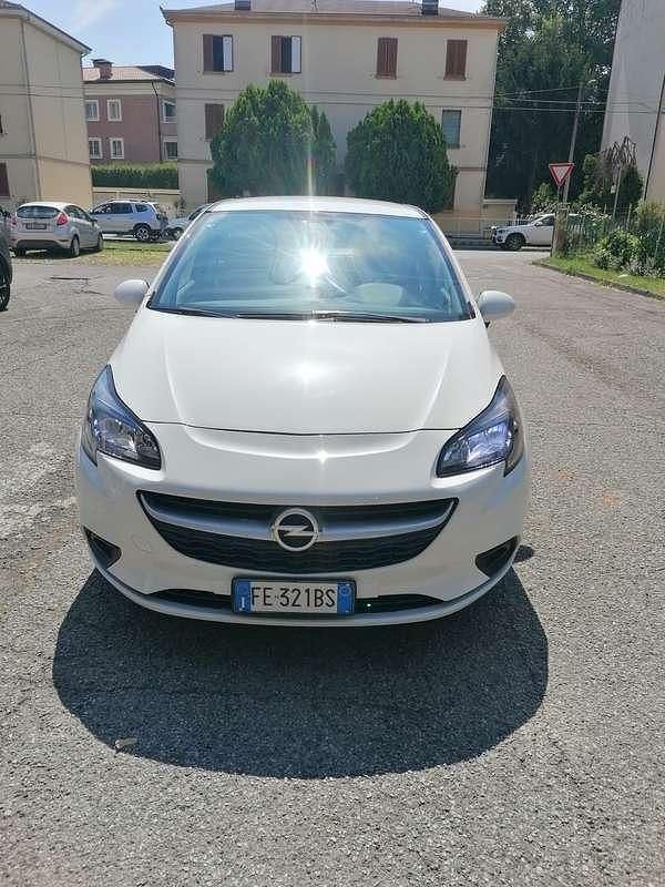 Usata Opel Corsa 75 CV (55 kW) 2016 Berlina