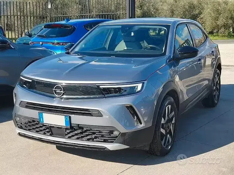 Usata Opel Mokka Elegance 110 CV (80 kW) 2023 Grigio SUV
