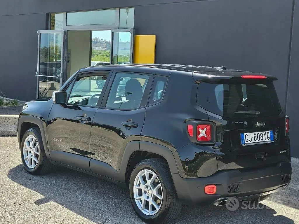 Usata Jeep Renegade Limited 131 CV (96 kW) 2022 Nero SUV