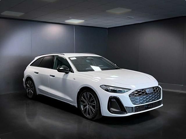 Nuova Audi A5 S-Line 204 CV (150 kW) 2025 Bianco ghiaccio Coupé