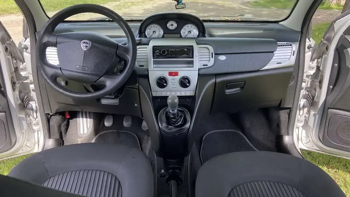 Usata Lancia Ypsilon 77 CV (56 kW) 2010 Utilitaria
