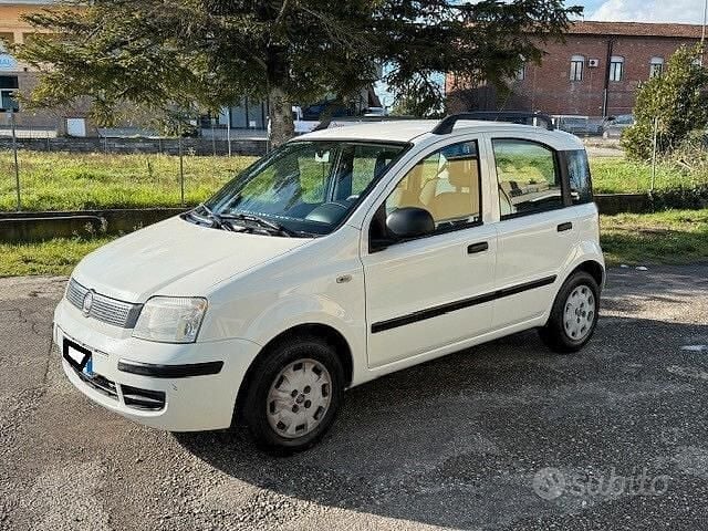 Usata Fiat Panda Dynamic 69 CV (50 kW) 2011 Bianco Utilitaria