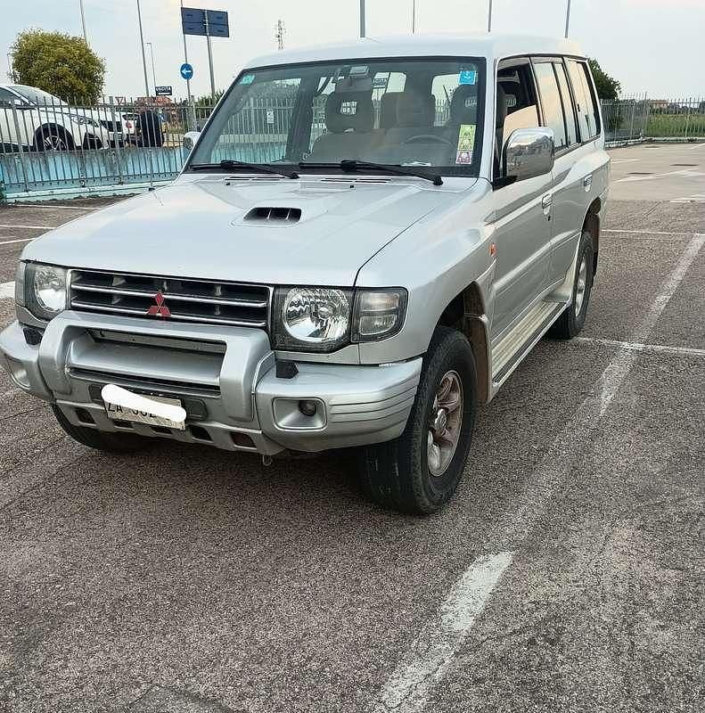 Usata Mitsubishi Pajero 125 CV (91 kW) 1999 SUV