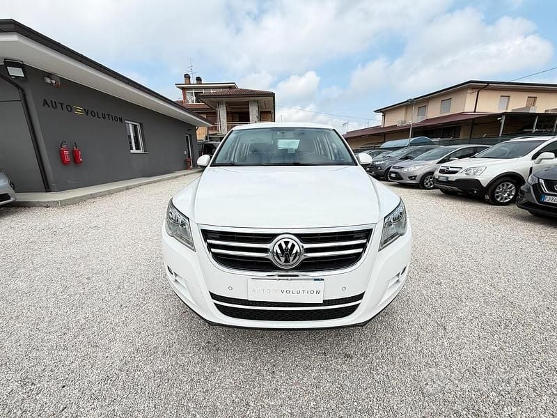 Usata VW Tiguan 140 CV (102 kW) 2011 Bianco SUV