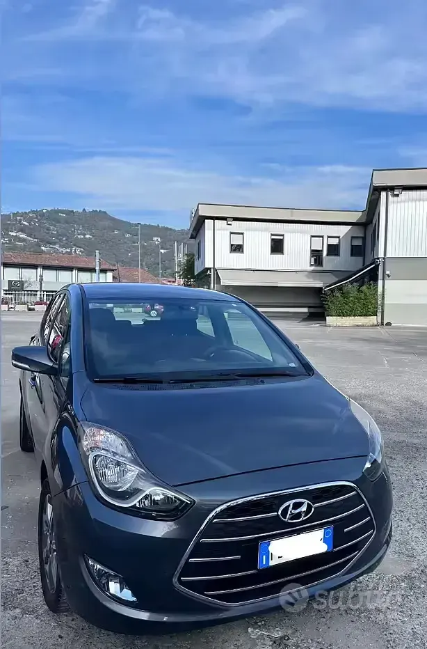 Usata Hyundai ix20 90 CV (66 kW) 2016 Grigio Utilitaria
