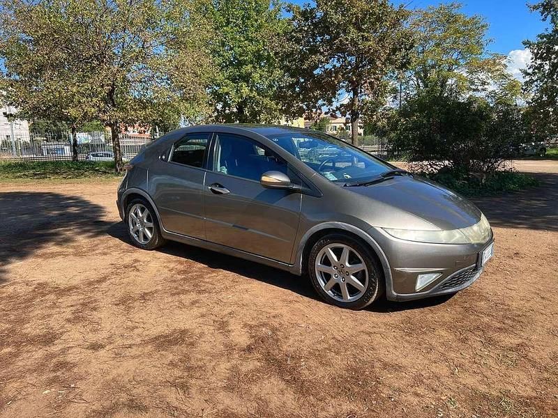 Usata Honda Civic Elegance 140 CV (102 kW) 2009 Bronzo Berlina