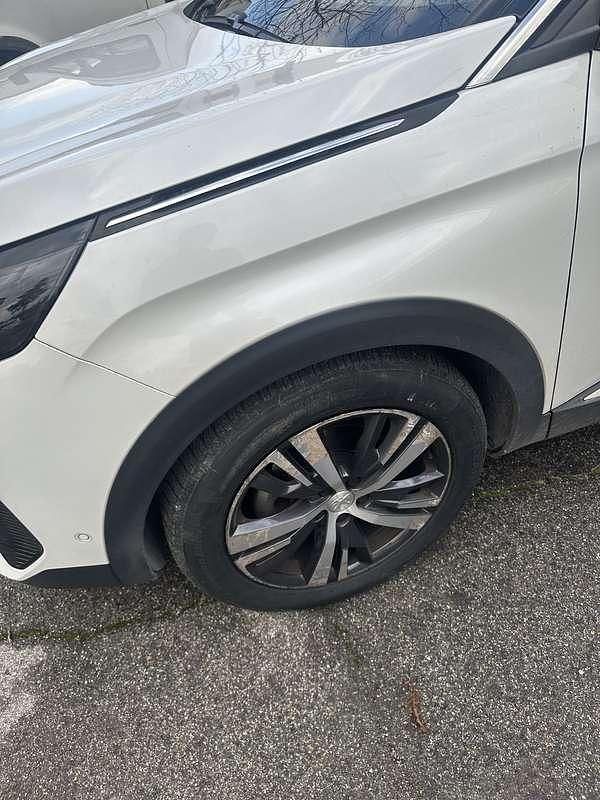 Usata Peugeot 5008 Allure 131 CV (96 kW) 2021 SUV