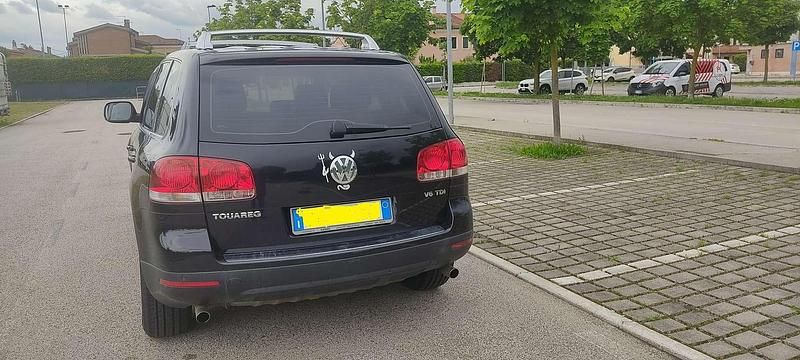 Usata VW Touareg 224 CV (164 kW) 2005 Nero SUV