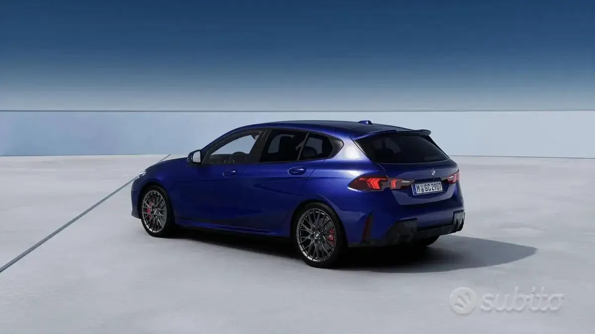 Nuova BMW 118 M Sport 150 CV (110 kW) 2026 Bluazzurro Utilitaria
