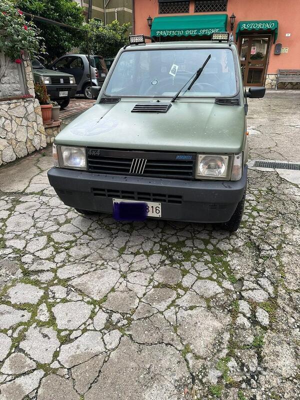 Usato 1986 Fiat Panda 4x4 1.0 Benzin 50 CV (4.000 €)