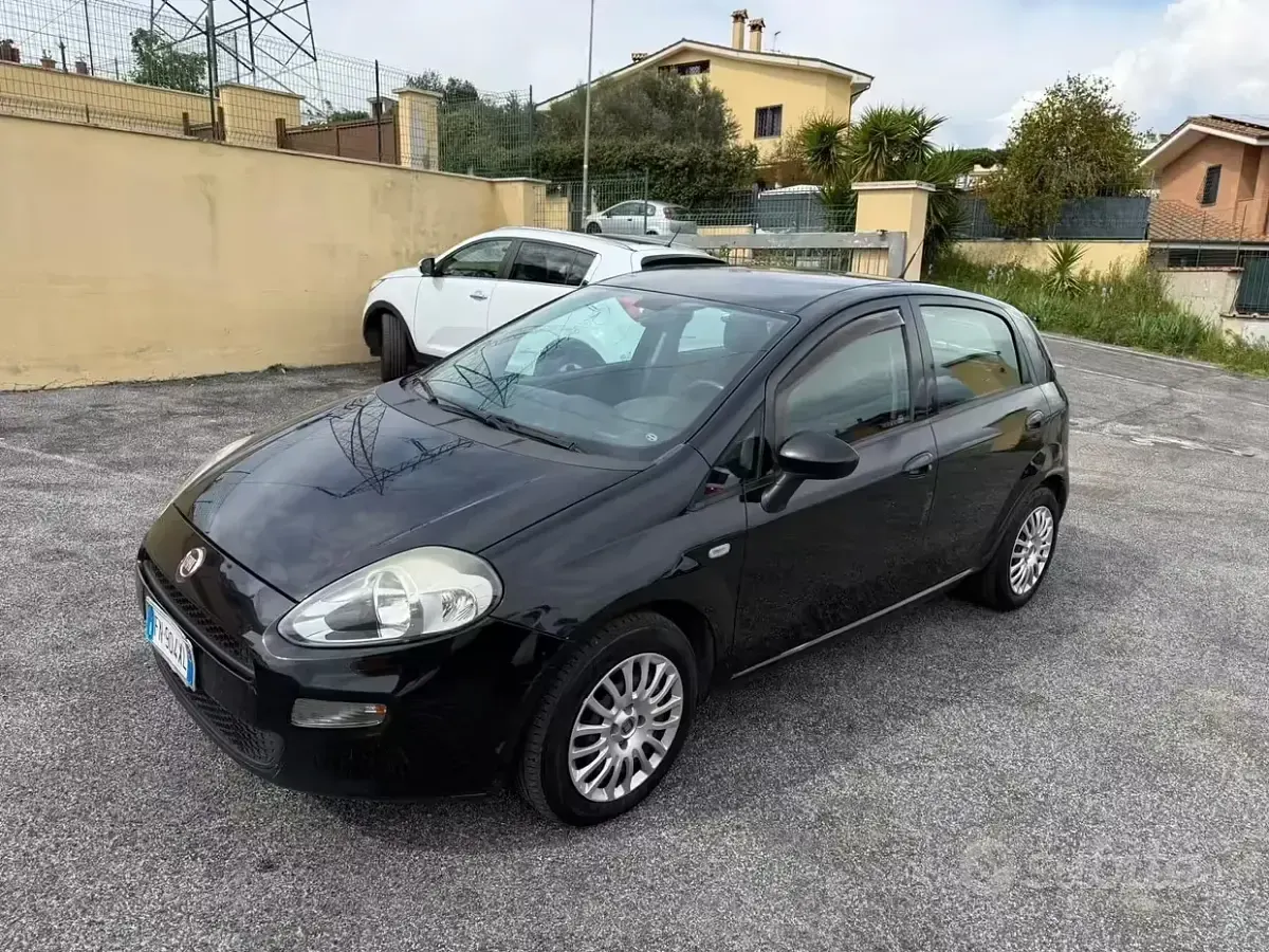 Usata Fiat Punto Evo S 95 CV (69 kW) 2012 Nero Utilitaria