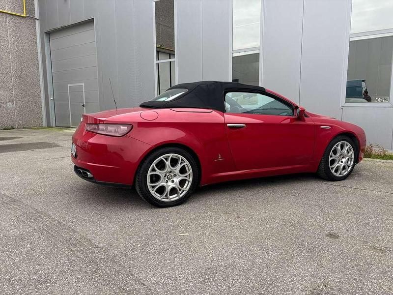 Usata Alfa Romeo Spider Exclusive 200 CV (147 kW) 2007 Rosso Cabrio