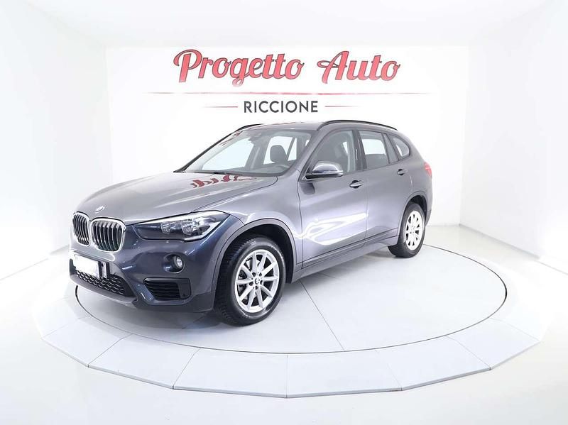 Usata BMW X1 Advantage 140 CV (102 kW) 2018 Black sapphire metallizzato SUV