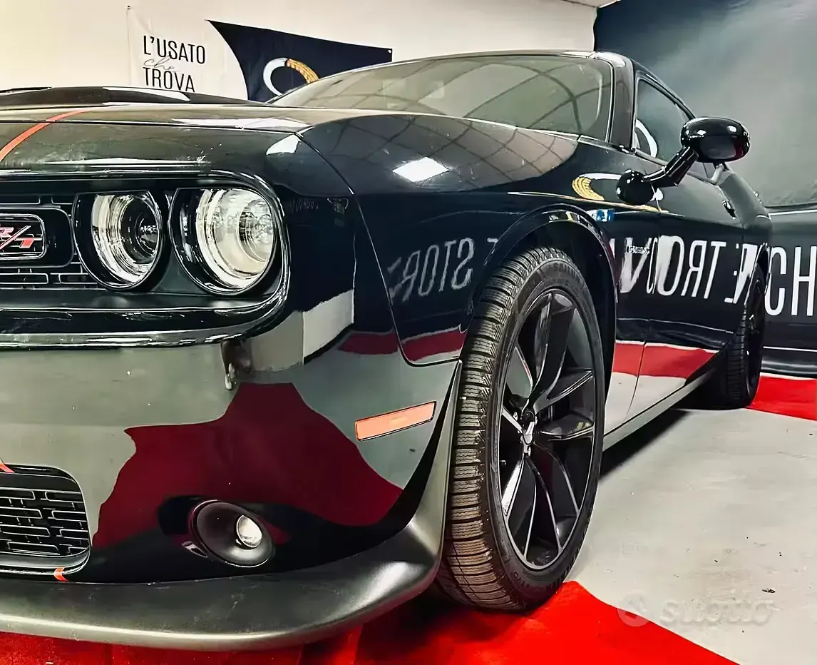 Usata Dodge Challenger 375 CV (275 kW) 2021 Nero Coupé