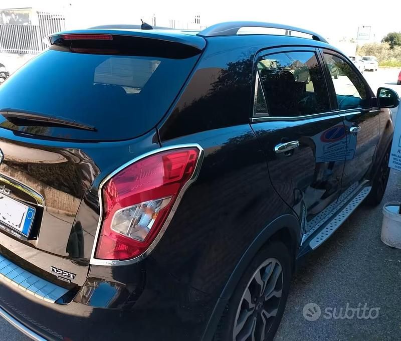 Usata Ssangyong (KGM) Korando Limited 178 CV (130 kW) 2016 Nero SUV