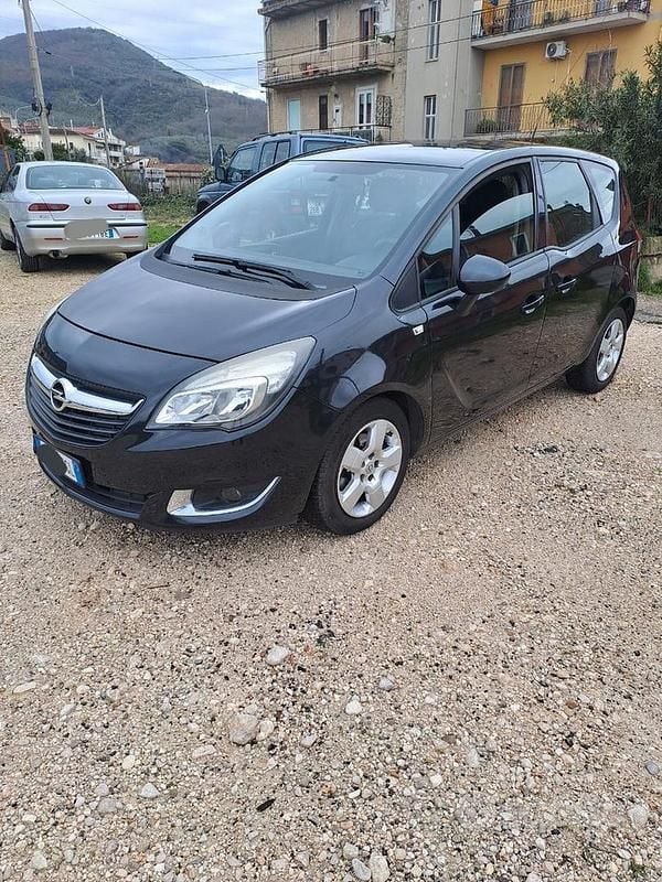 Usata Opel Meriva 2015 Nero Monovolume