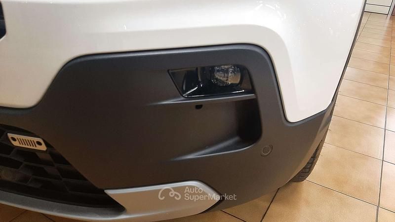 Usata Jeep Avenger Summit 101 CV (74 kW) 2024 Bianco SUV