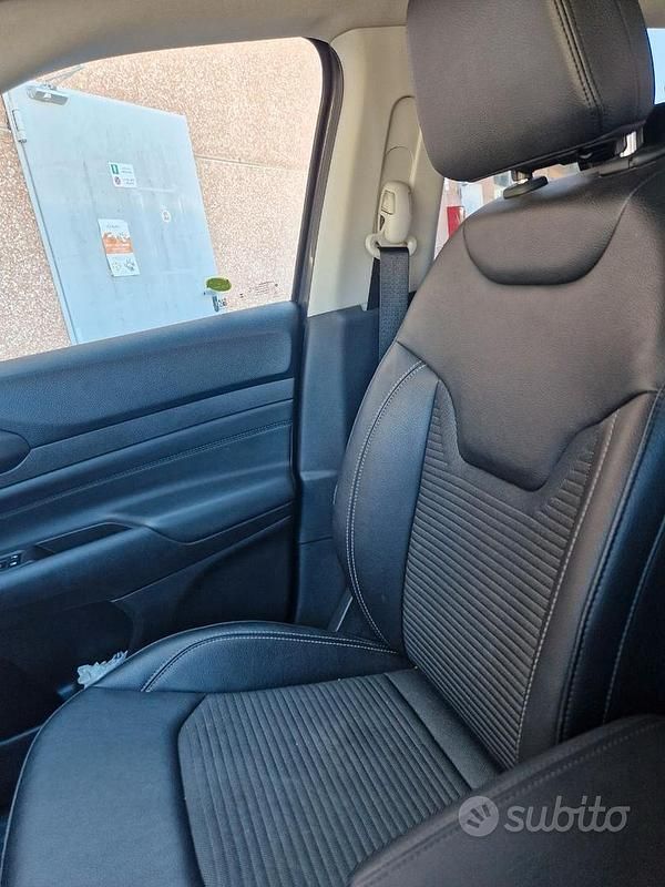 Usata Jeep Compass 131 CV (96 kW) 2023 Grigio SUV