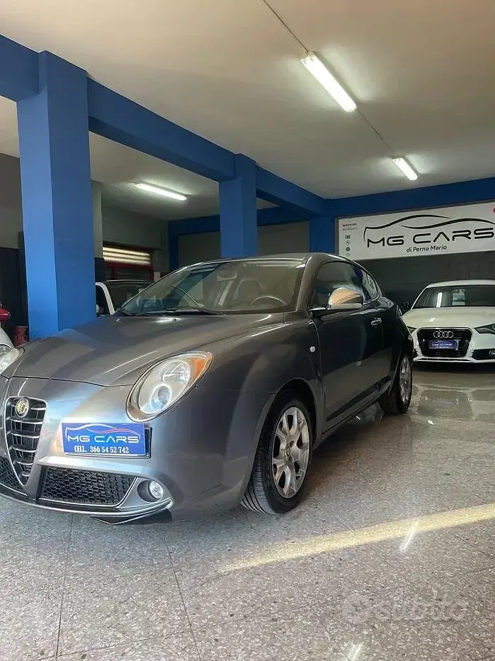 Usata Alfa Romeo MiTo Distinctive 120 CV (88 kW) 2010 Grigio Utilitaria