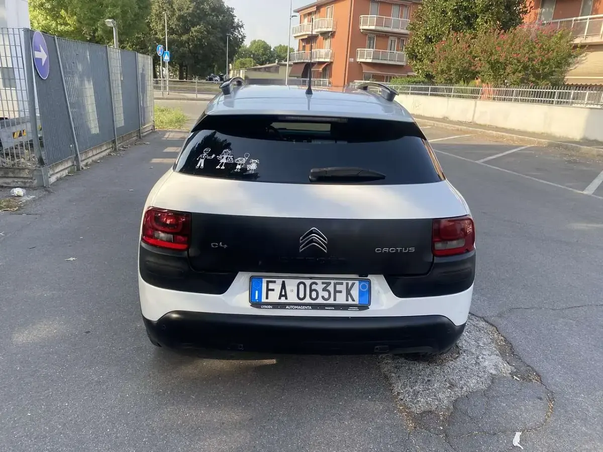 Usata Citroën C4 PureTech 82 CV (60 kW) 2015 Bianco SUV