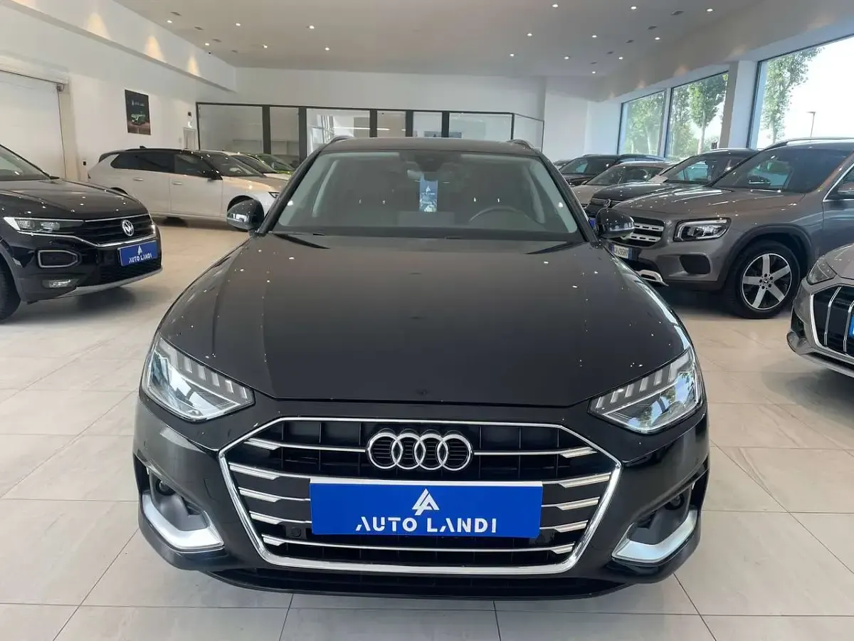 Usata Audi A4 Ambiente 163 CV (119 kW) 2023 Nero Station wagon
