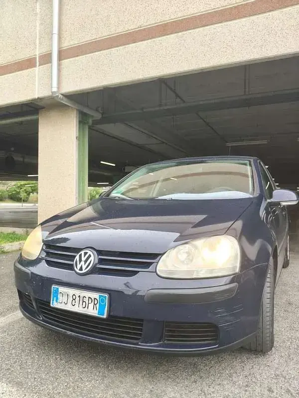 Usata VW Golf V Comfortline 105 CV (77 kW) 2007 Berlina