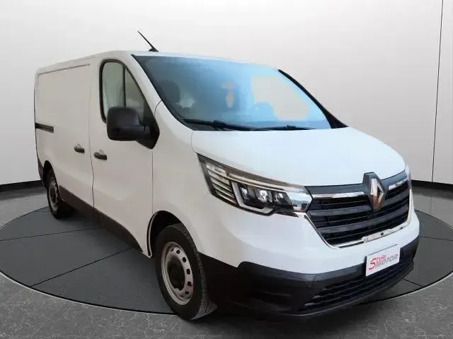 Usata Renault Trafic 110 CV (80 kW) 2024 Bianco