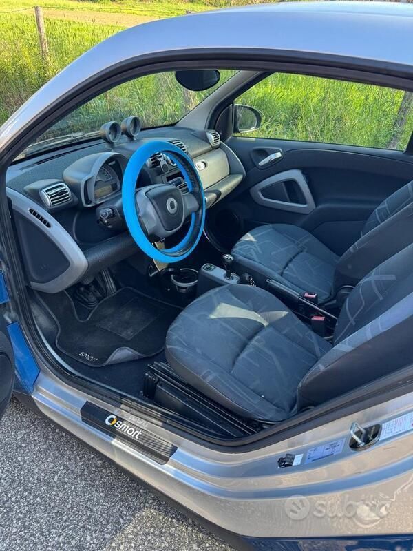 Usata Smart ForTwo Coupé 71 CV (52 kW) 2010 Utilitaria