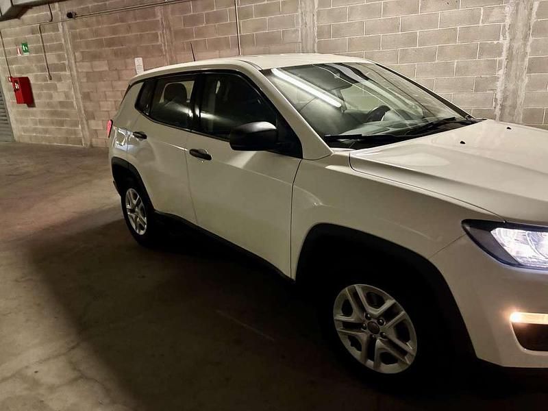 Usata Jeep Compass Sport 140 CV (102 kW) 2019 SUV