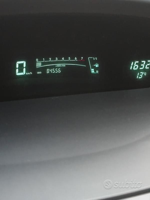 Usata Toyota Yaris 87 CV (63 kW) 2008 Blu Utilitaria