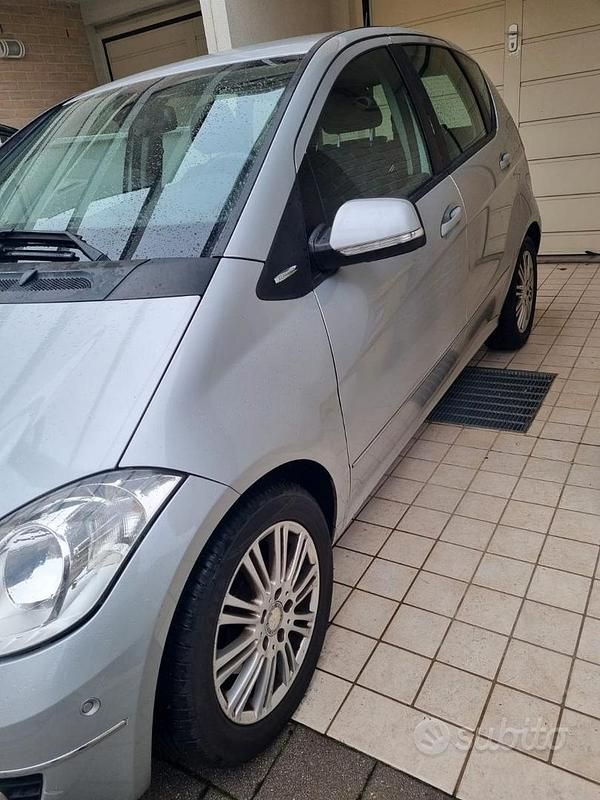 Usata Mercedes A180 2012 Grigio Berlina