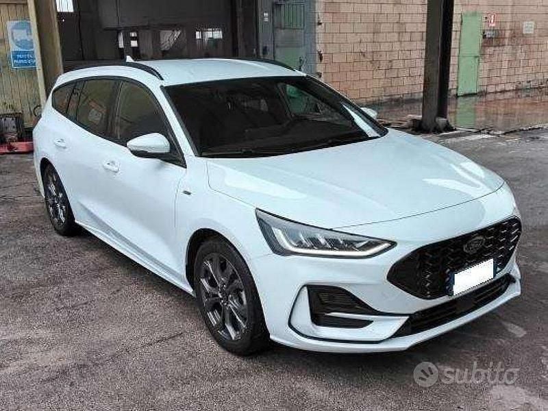 Usata Ford Focus ST-Line 125 CV (91 kW) 2025 Frozen white Station wagon