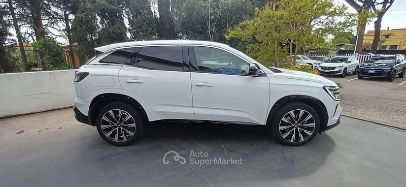 Usata Renault Austral Techno 131 CV (96 kW) 2023 Bianco ghiaccio SUV