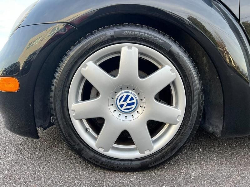 Usata VW New Beetle GT 150 CV (110 kW) 2001 Nero Utilitaria