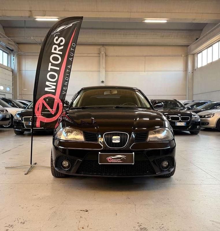 Nero Usata 2006 Seat Ibiza FR Tre volumi | 1900 € (Buon prezzo) - Immagine 1/4