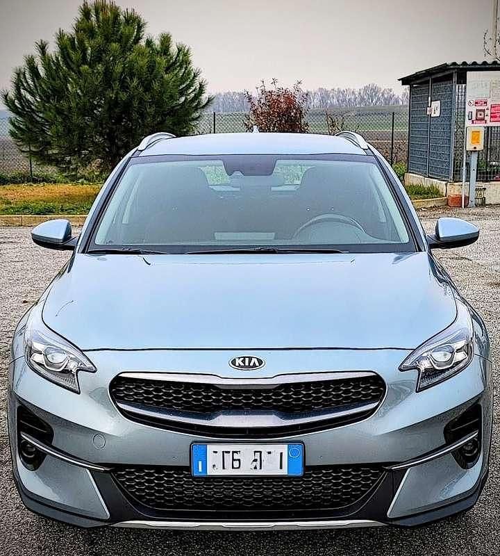 Usata Kia XCeed Urban 120 CV (88 kW) 2019 Argento SUV
