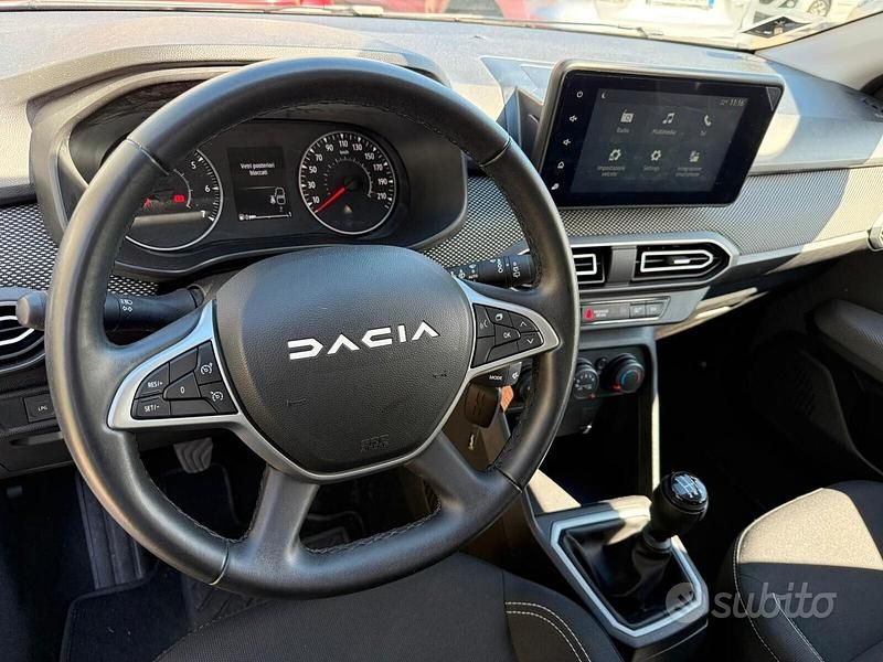 Usata Dacia Sandero Comfort 101 CV (74 kW) 2023 Bianco Berlina