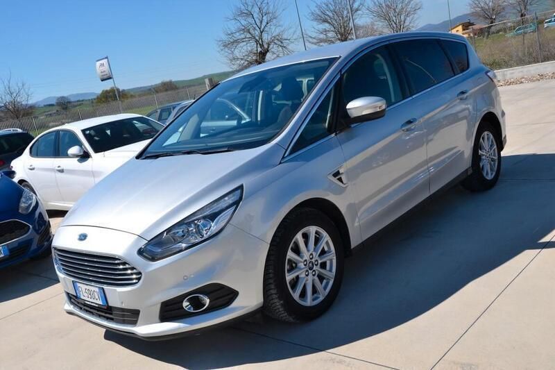 Usata Ford S-MAX Titanium 150 CV (110 kW) 2017 Grigio Monovolume