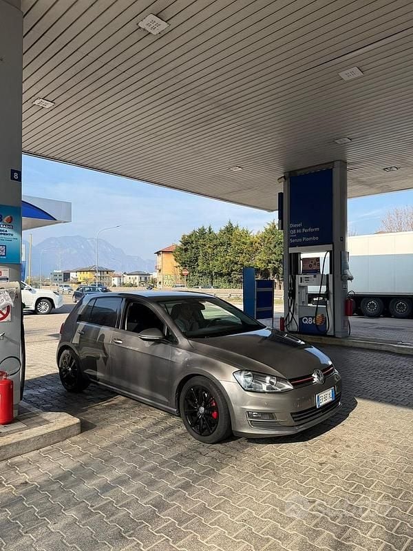 Usata VW Golf VII 110 CV (80 kW) 2014 Grigio Berlina