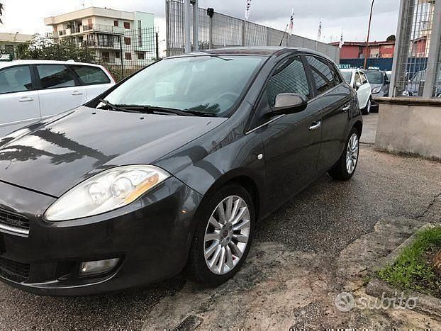 Usata Fiat Bravo 120 CV (88 kW) 2008 Grigio Utilitaria