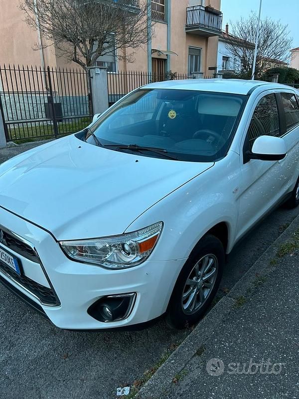 Usado Mitsubishi ASX 116 CV (85 kW) 2015 Blanco SUV