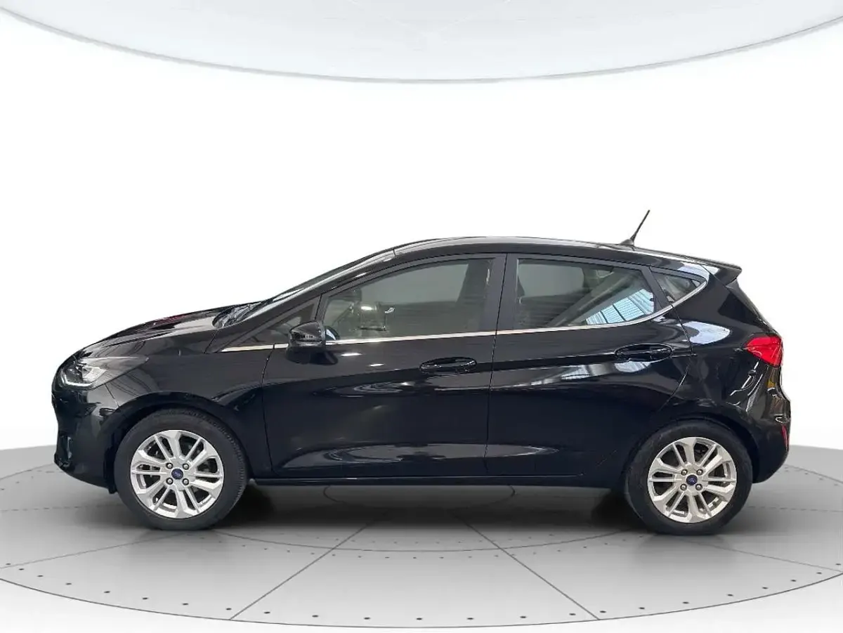 Usata Ford Fiesta Titanium 75 CV (55 kW) 2023 Nero Utilitaria