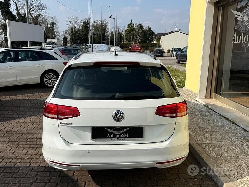 Usata VW Passat 150 CV (110 kW) 2019 Bianco Station wagon