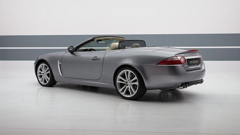 Usata Jaguar XKR S 416 CV (305 kW) 2008 Grigio metallizzato Cabrio
