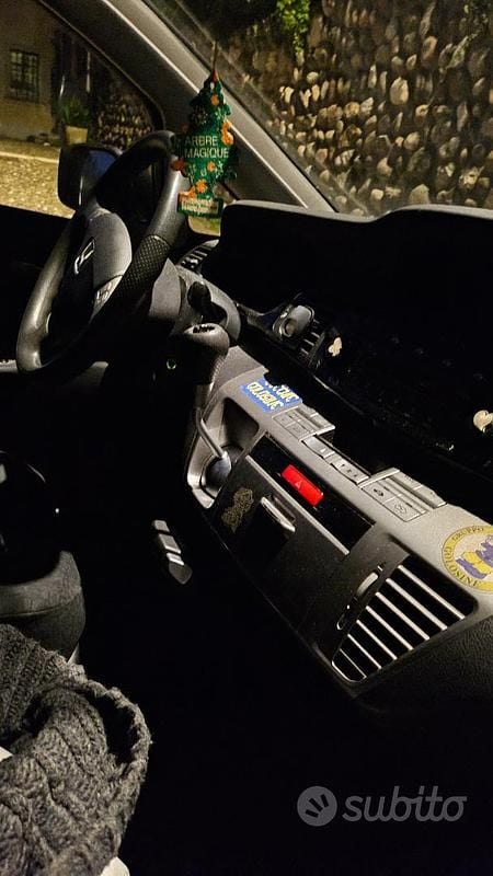 Usata Honda FR-V 140 CV (102 kW) 2006 Nero Monovolume