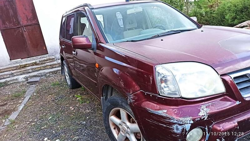 Usata Nissan X-Trail 114 CV (83 kW) 2002 Lilla SUV