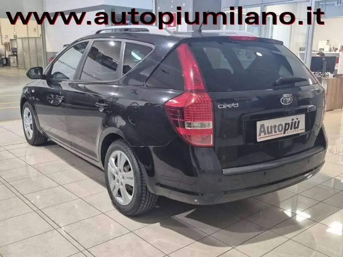 Usata Kia Ceed EX 125 CV (91 kW) 2010 Nero Utilitaria