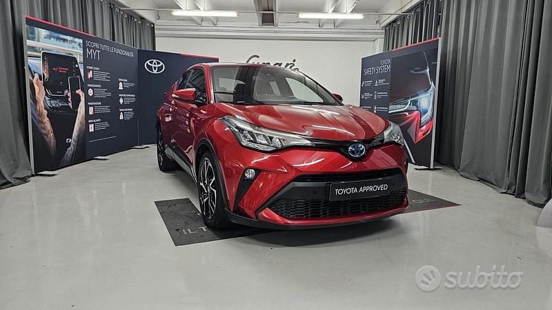 Usata Toyota C-HR Trend 98 CV (72 kW) 2020 Rosso SUV
